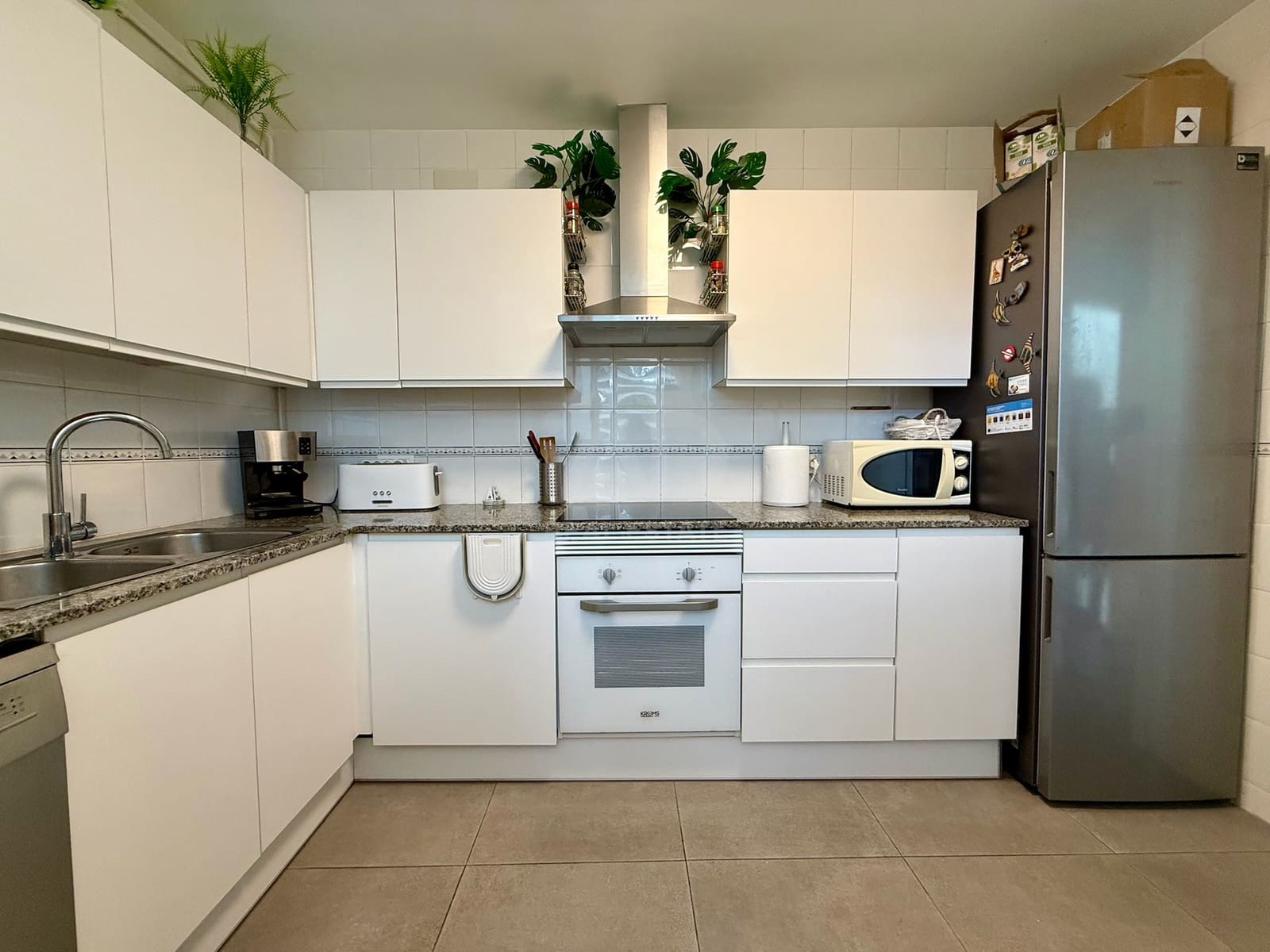 2 soveværelse Penthouse til salg i Barcelona by med swimmingpool garage - € 495.000 (Ref: 9988780)