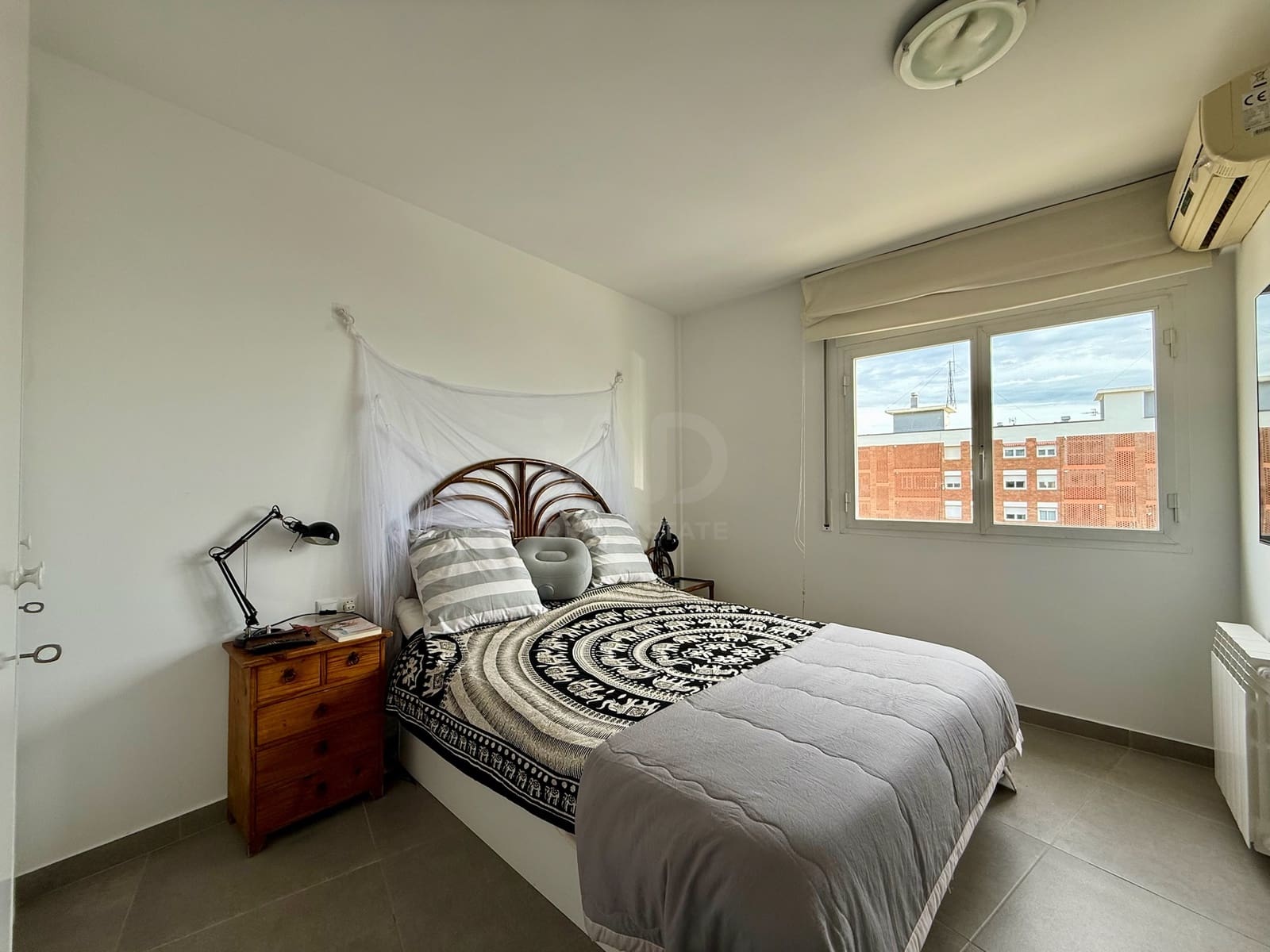 2 soveværelse Penthouse til salg i Barcelona by med swimmingpool garage - € 495.000 (Ref: 9988780)