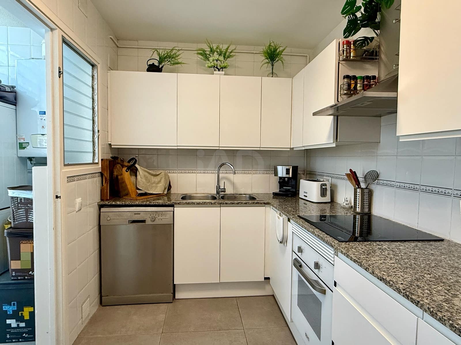2 soveværelse Penthouse til salg i Barcelona by med swimmingpool garage - € 495.000 (Ref: 9988780)