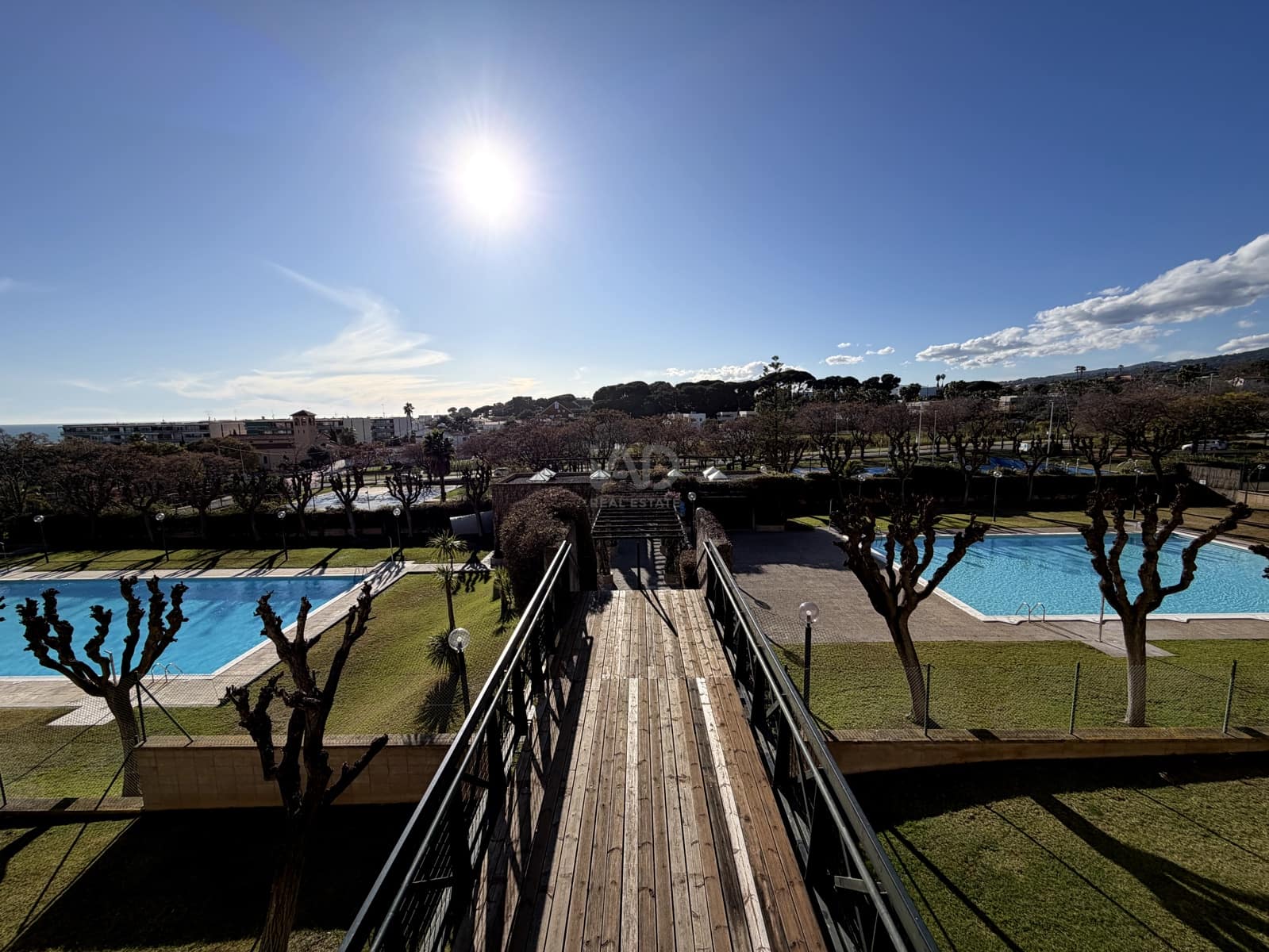 2 soveværelse Penthouse til salg i Barcelona by med swimmingpool garage - € 495.000 (Ref: 9988780)