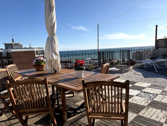 2 soveværelse Penthouse til salg i Barcelona by med swimmingpool garage - € 495.000 (Ref: 9988780)