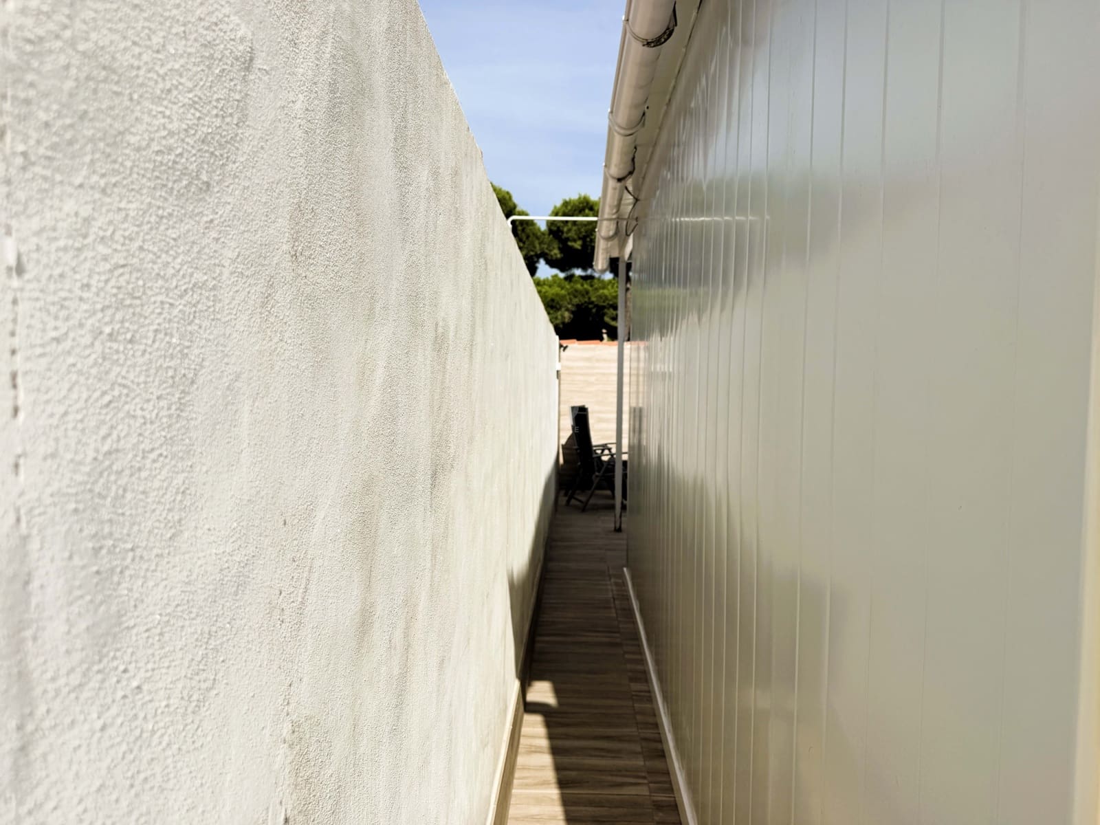 Grunde uden byggetilladelser til salg i Cadiz by - € 179.000 (Ref: 9988781)
