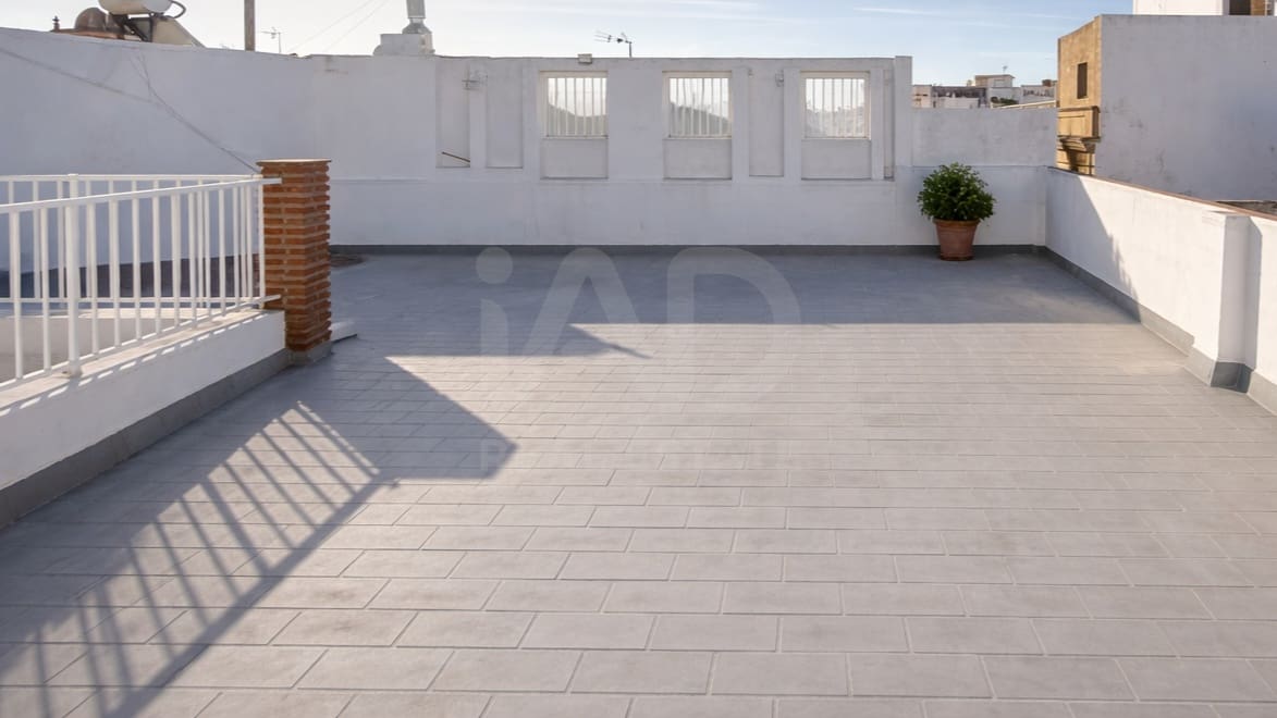 1 soverom Penthouse til salgs i Cadiz by - € 261 000 (Ref: 9988784)