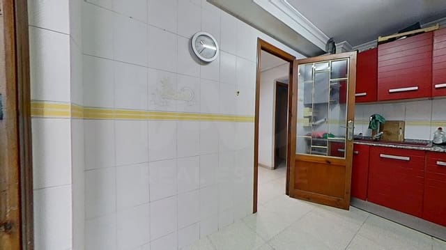 3 Zimmer Apartment zu verkaufen in Sur, Castelló de la Plana - 139.990 € (Ref: 9988785)