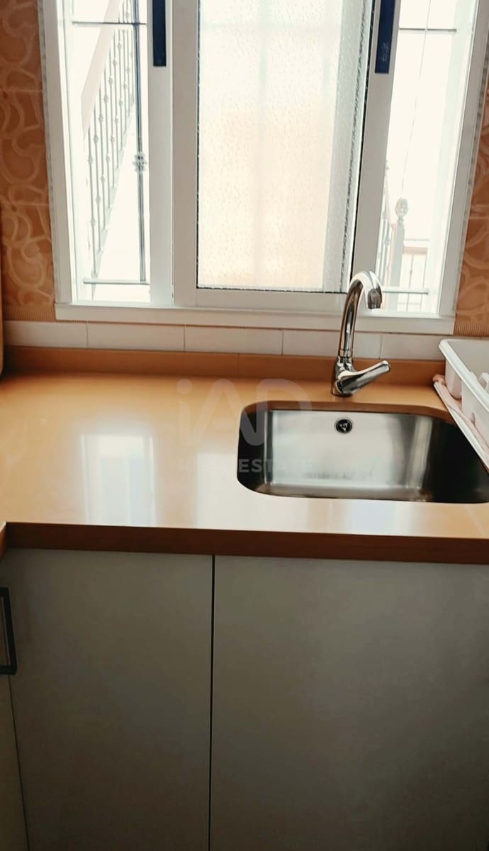 2 soverom Penthouse til salgs i Cadiz by - € 84 000 (Ref: 9988790)