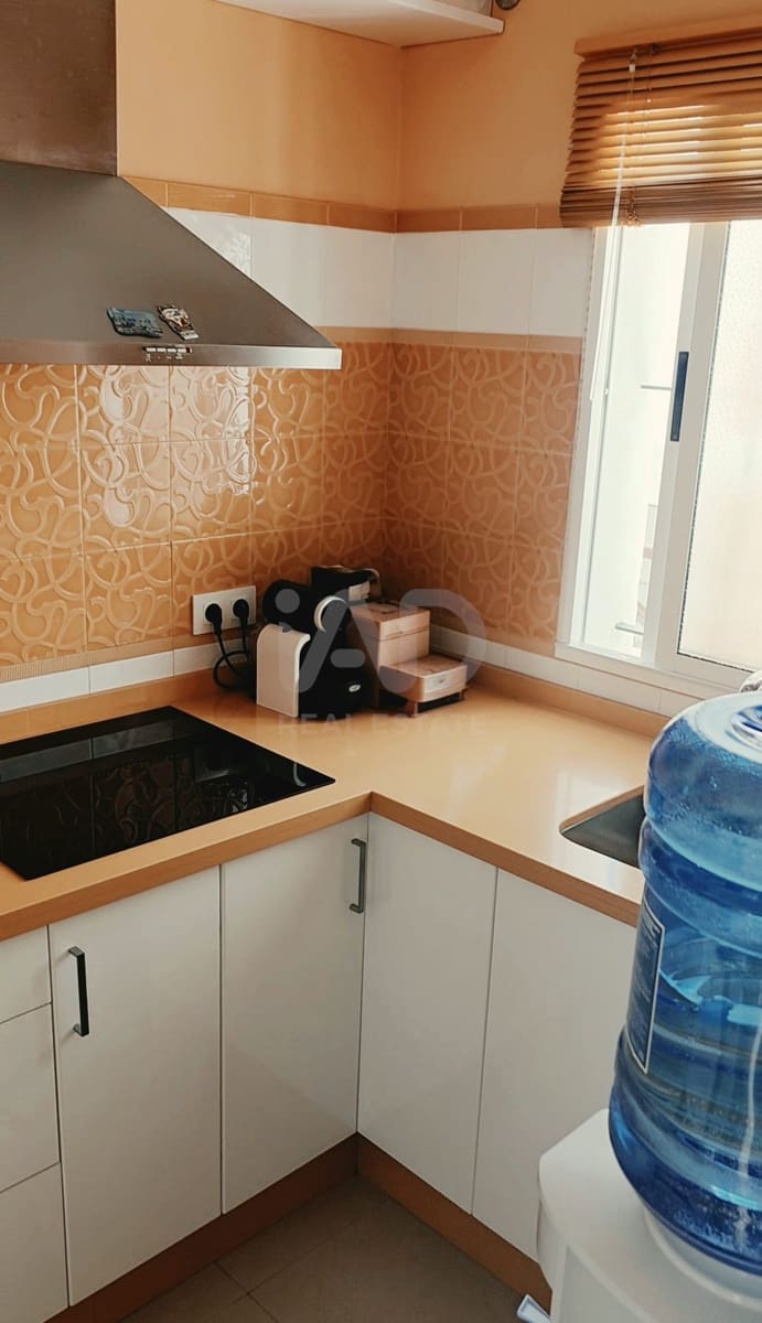 2 soverom Penthouse til salgs i Cadiz by - € 84 000 (Ref: 9988790)