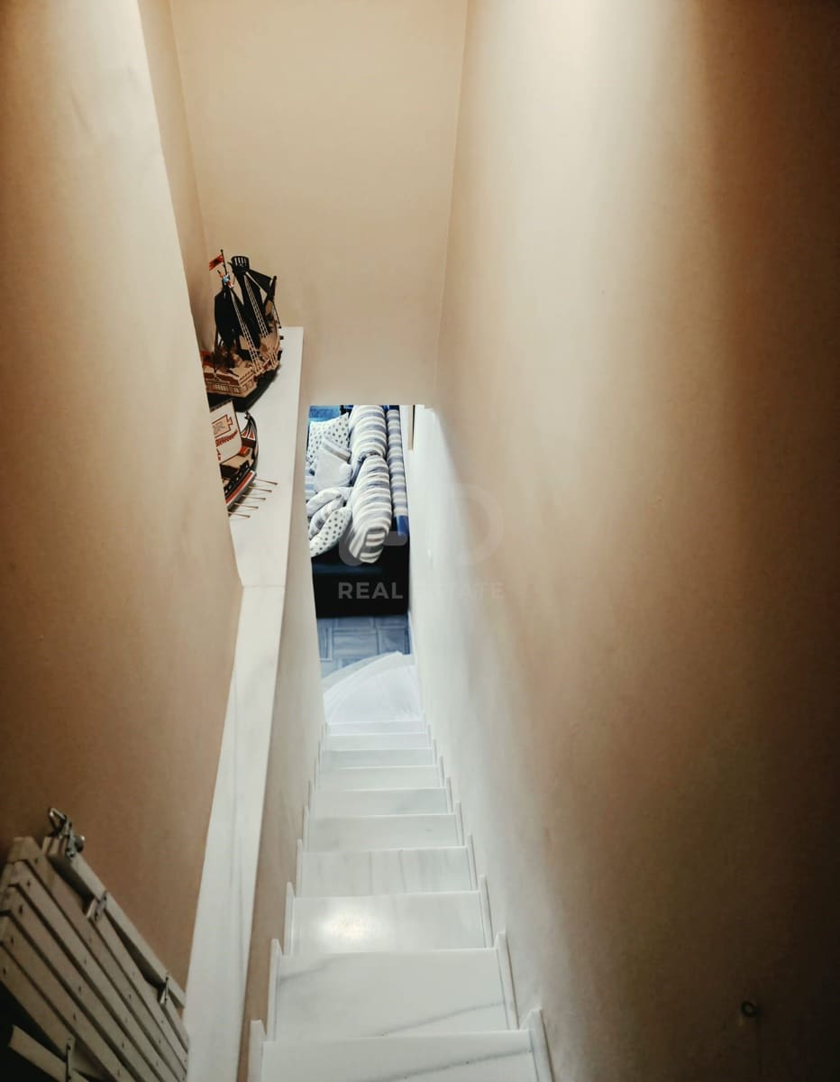 2 soverom Penthouse til salgs i Cadiz by - € 84 000 (Ref: 9988790)