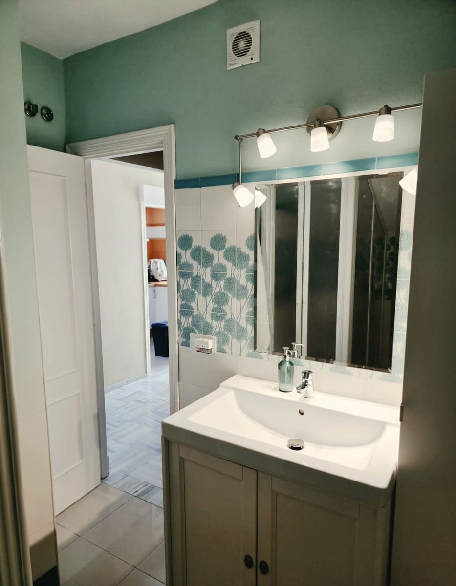 2 soverom Penthouse til salgs i Cadiz by - € 84 000 (Ref: 9988790)