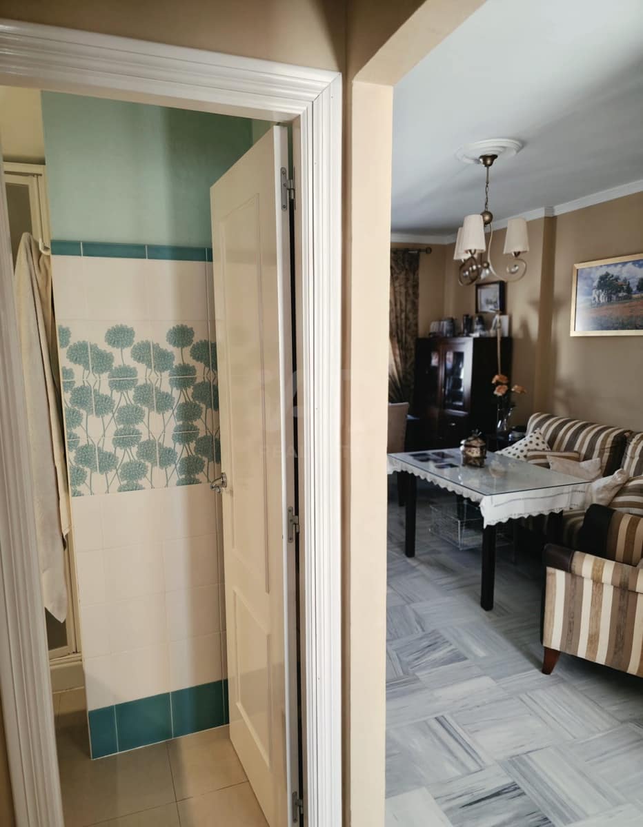 2 soverom Penthouse til salgs i Cadiz by - € 84 000 (Ref: 9988790)