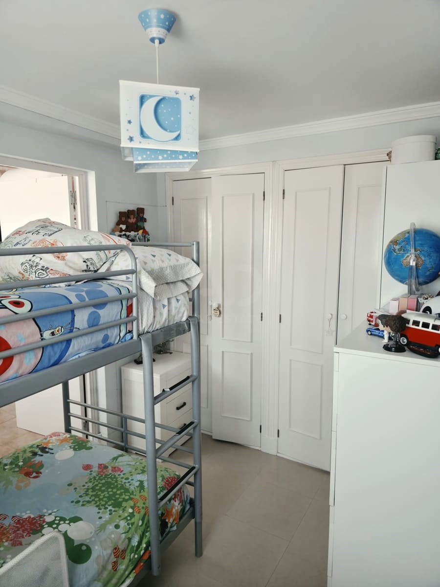 2 soverom Penthouse til salgs i Cadiz by - € 84 000 (Ref: 9988790)