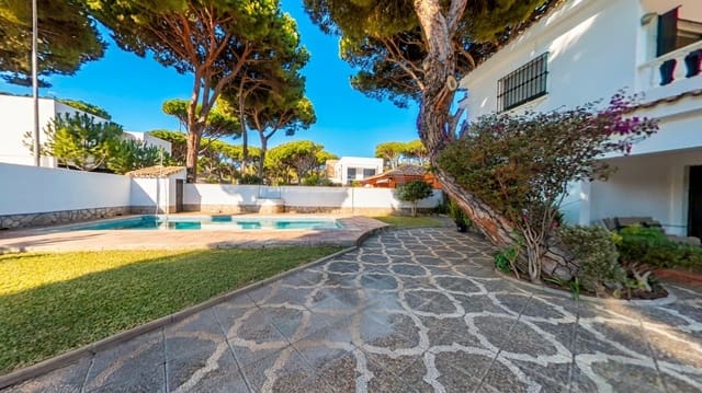 5 soverom Hus til salgs i Cádiz by med svømmebasseng garasje - € 830 000 (Ref: 9988791)