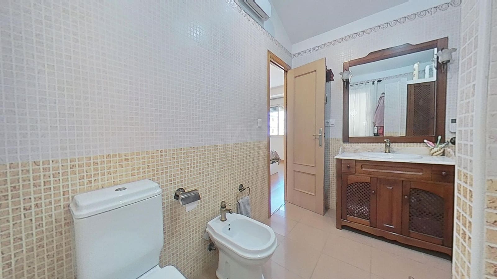 4 Zimmer Reihenhaus zu verkaufen in El Grau de Castello mit Garage - 309.990 € (Ref: 9988792)