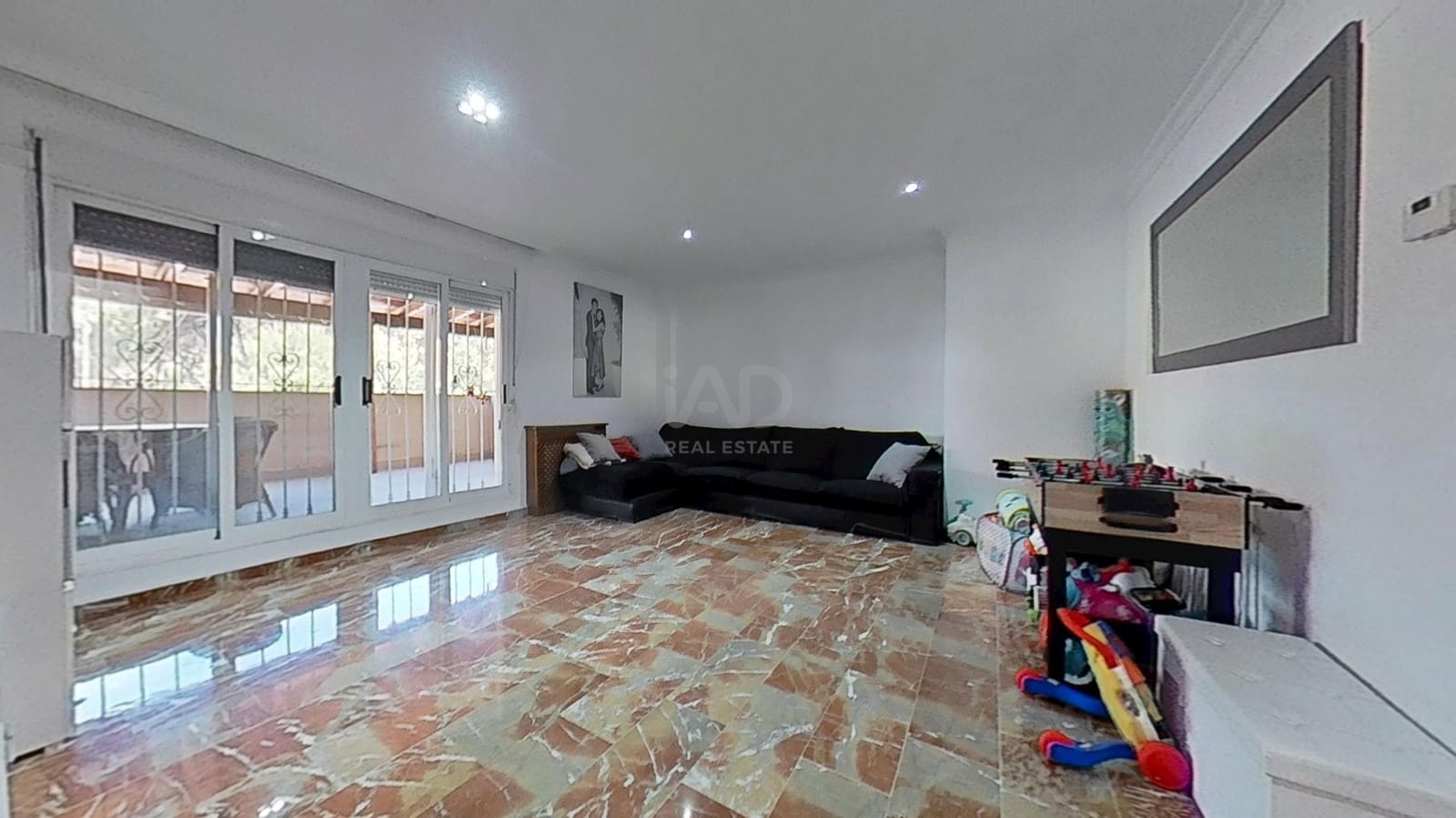 4 Zimmer Reihenhaus zu verkaufen in El Grau de Castello mit Garage - 309.990 € (Ref: 9988792)