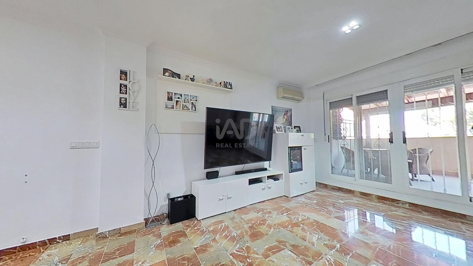 4 Zimmer Reihenhaus zu verkaufen in El Grau de Castello mit Garage - 309.990 € (Ref: 9988792)