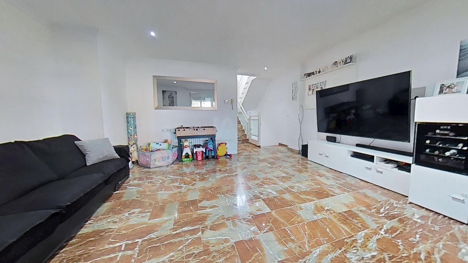 4 Zimmer Reihenhaus zu verkaufen in El Grau de Castello mit Garage - 309.990 € (Ref: 9988792)