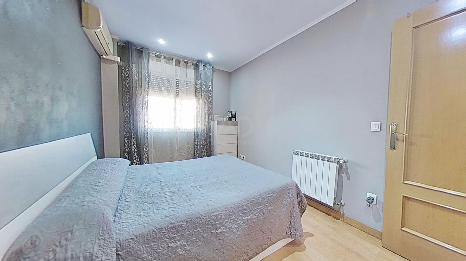 4 Zimmer Reihenhaus zu verkaufen in El Grau de Castello mit Garage - 309.990 € (Ref: 9988792)