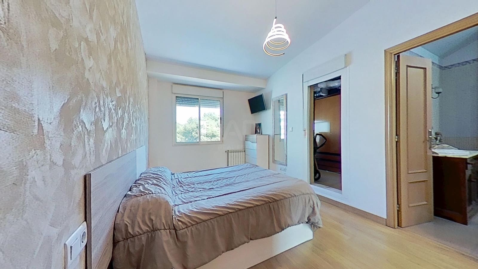 4 Zimmer Reihenhaus zu verkaufen in El Grau de Castello mit Garage - 309.990 € (Ref: 9988792)