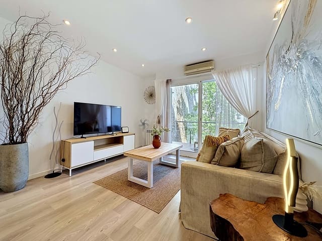 Apartamento de 2 habitaciones en Sitges en venta - 650.000 € (Ref: 9988793)