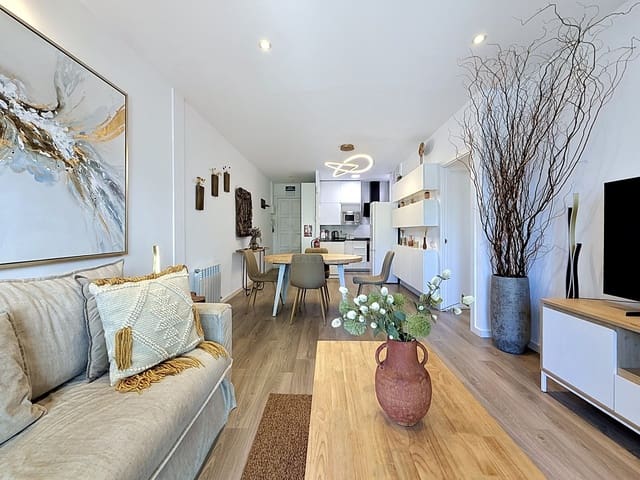 Apartamento de 2 habitaciones en Sitges en venta - 650.000 € (Ref: 9988793)