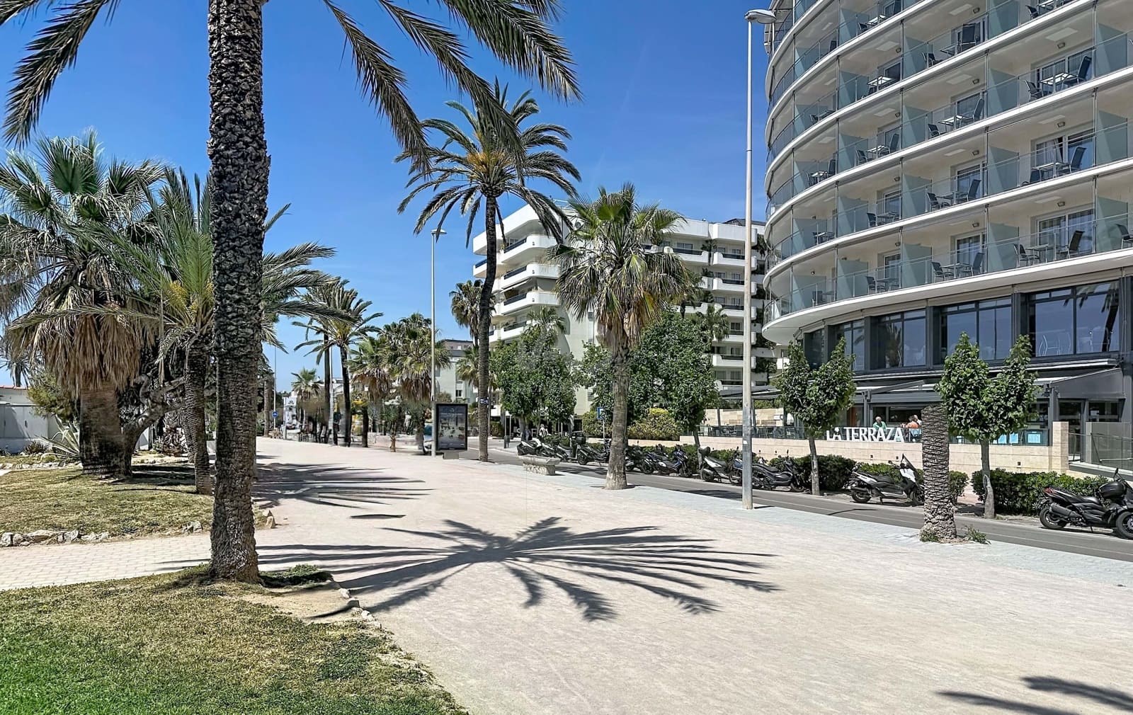 Apartamento de 2 habitaciones en Sitges en venta - 650.000 € (Ref: 9988793)