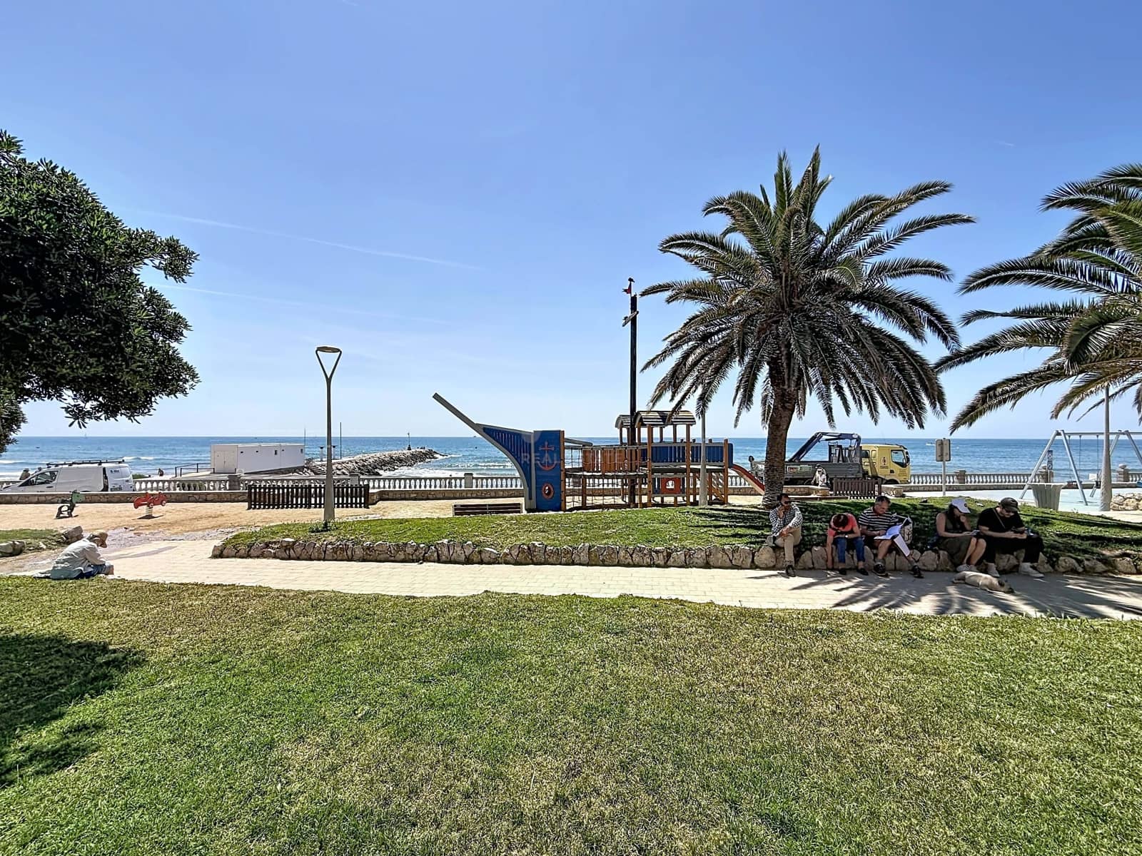 Apartamento de 2 habitaciones en Sitges en venta - 650.000 € (Ref: 9988793)
