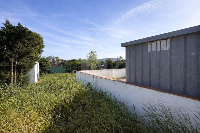 Grunde uden byggetilladelser til salg i Cádiz by - € 189.500 (Ref: 9988794)