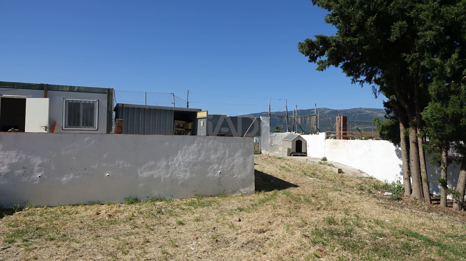 Grunde uden byggetilladelser til salg i Cadiz by - € 189.500 (Ref: 9988794)