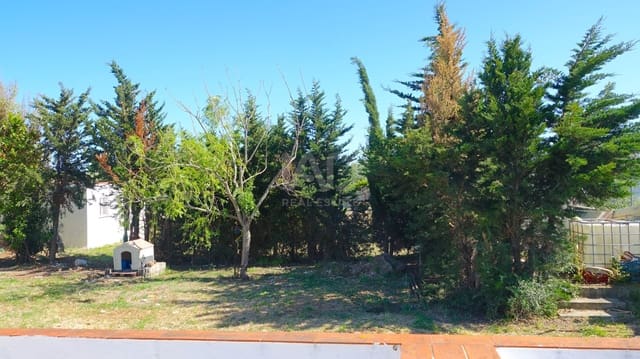 Grunde uden byggetilladelser til salg i Cádiz by - € 189.500 (Ref: 9988794)