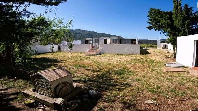 Grunde uden byggetilladelser til salg i Cádiz by - € 189.500 (Ref: 9988794)