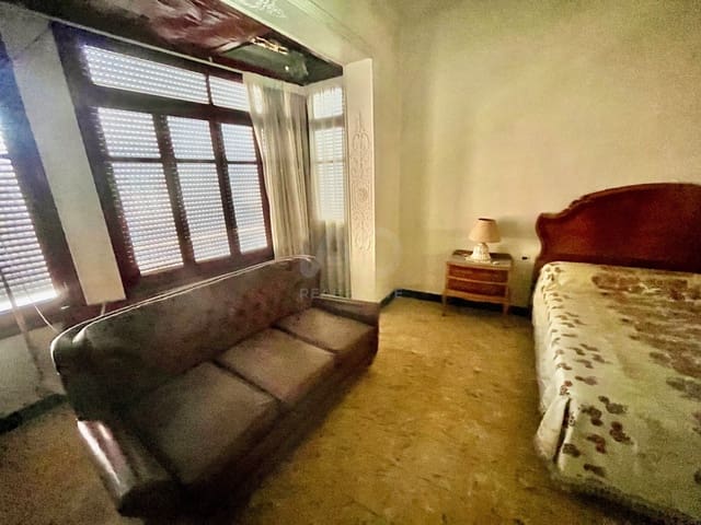 4 soverom Rekkehus til salgs i Castelló de la Plana - € 199 000 (Ref: 9988796)