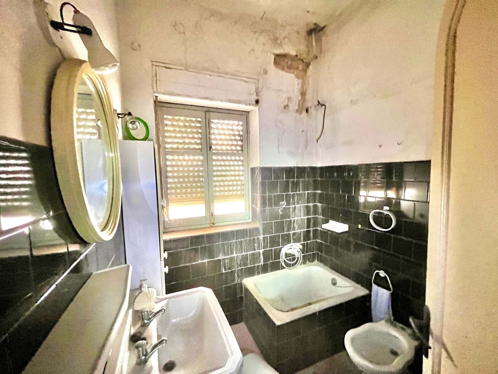 4 soverom Rekkehus til salgs i Castello de la Plana - € 199 000 (Ref: 9988796)