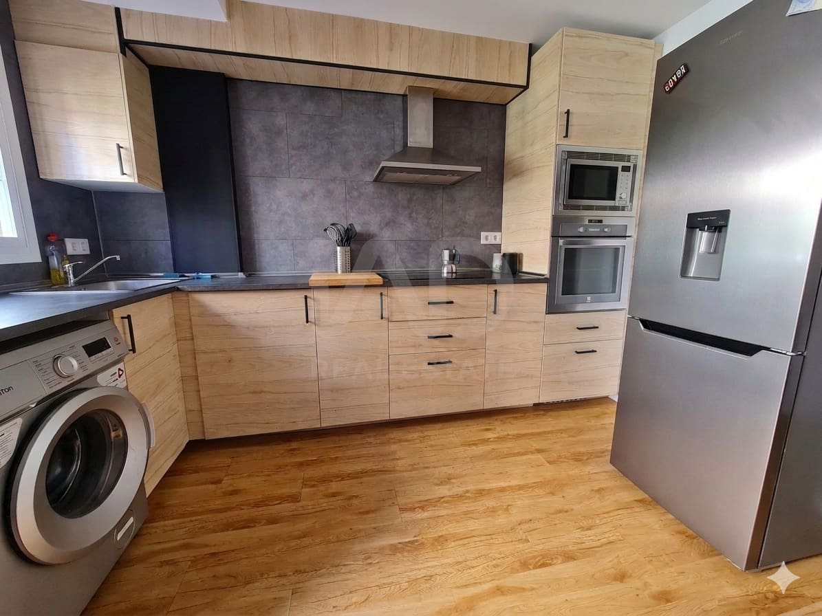 2 soveværelse Byhus til salg i Cadiz by - € 325.000 (Ref: 9988797)
