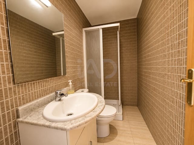 4 soverom Hus til salgs i Oropesa  - € 175 000 (Ref: 9988801)