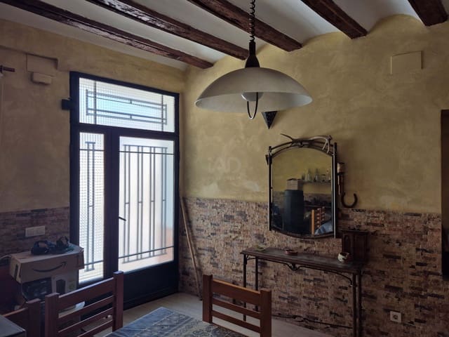 4 soverom Hus til salgs i Oropesa  - € 175 000 (Ref: 9988801)