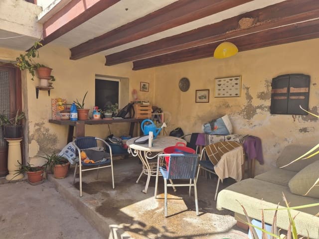4 soverom Hus til salgs i Oropesa  - € 175 000 (Ref: 9988801)