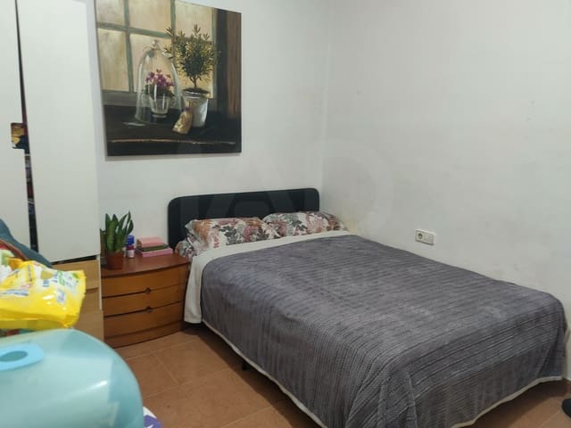 2 slaapkamer Appartement te koop in Montcada i Reixac - € 115.000 (Ref: 9988805)