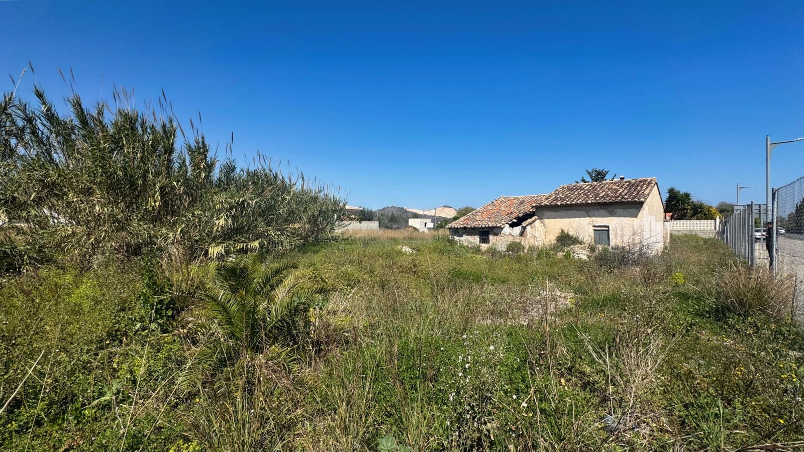 Bauplatz zu verkaufen in Alicante / Alacant Stadt - 300.000 € (Ref: 9988808)