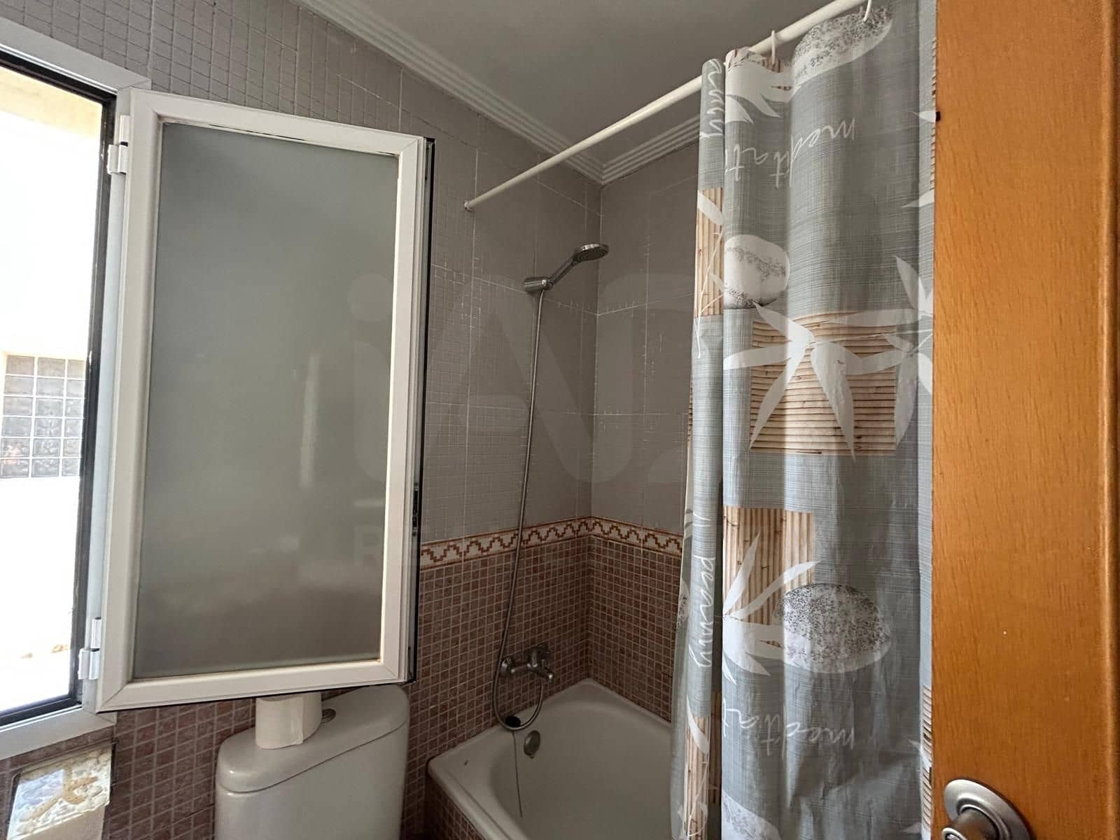 2 Zimmer Haus zu verkaufen in Alicante / Alacant Stadt mit Pool Garage - 285.000 € (Ref: 9988810)