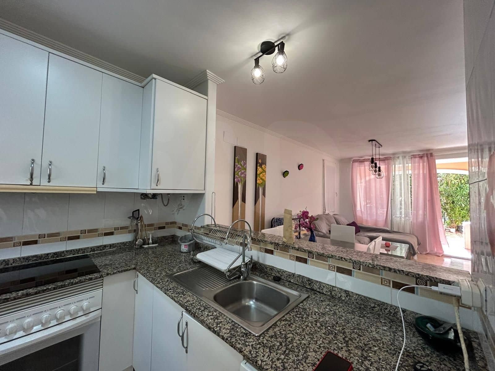 2 Zimmer Haus zu verkaufen in Alicante / Alacant Stadt mit Pool Garage - 285.000 € (Ref: 9988810)