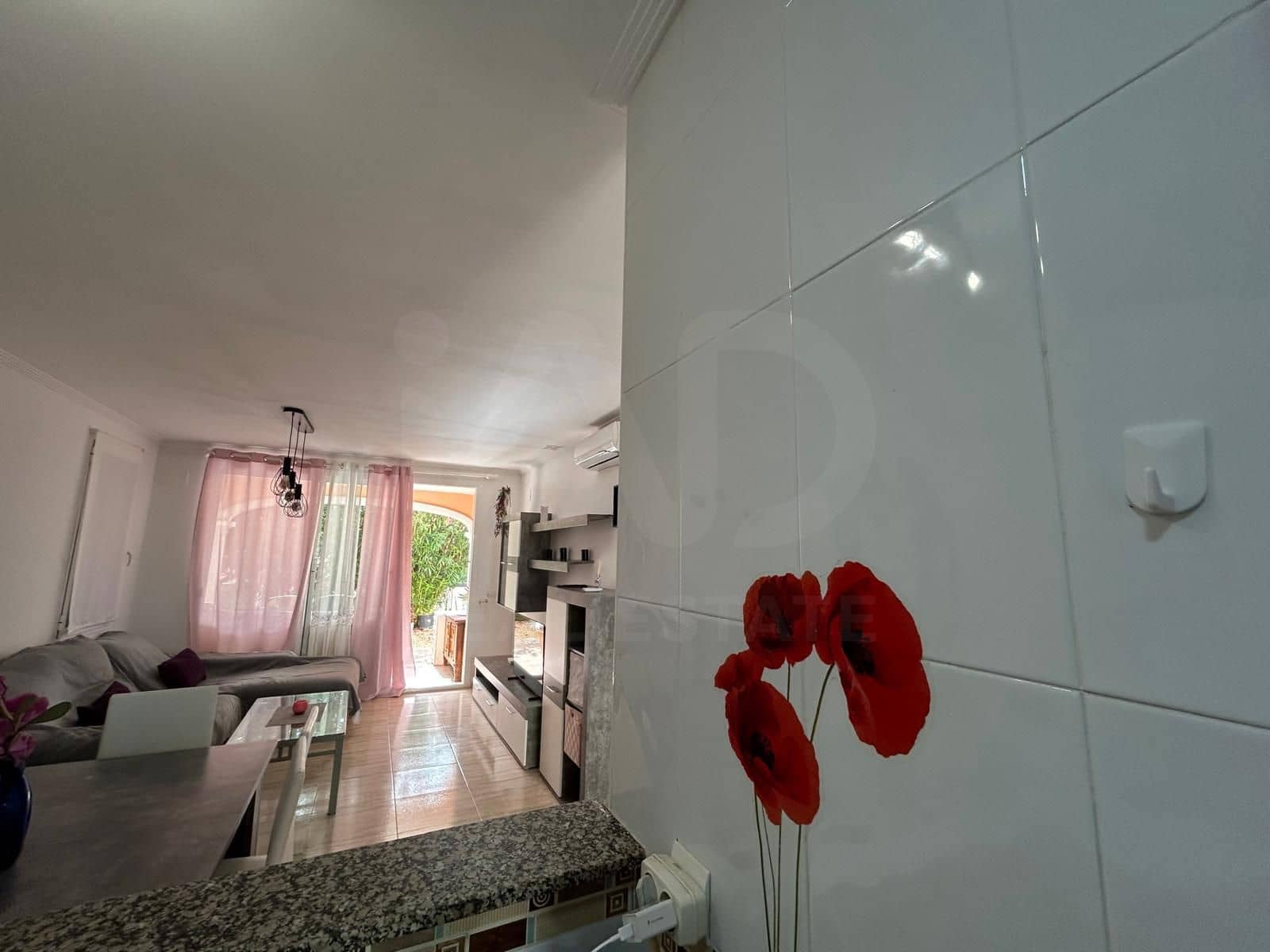 2 Zimmer Haus zu verkaufen in Alicante / Alacant Stadt mit Pool Garage - 285.000 € (Ref: 9988810)