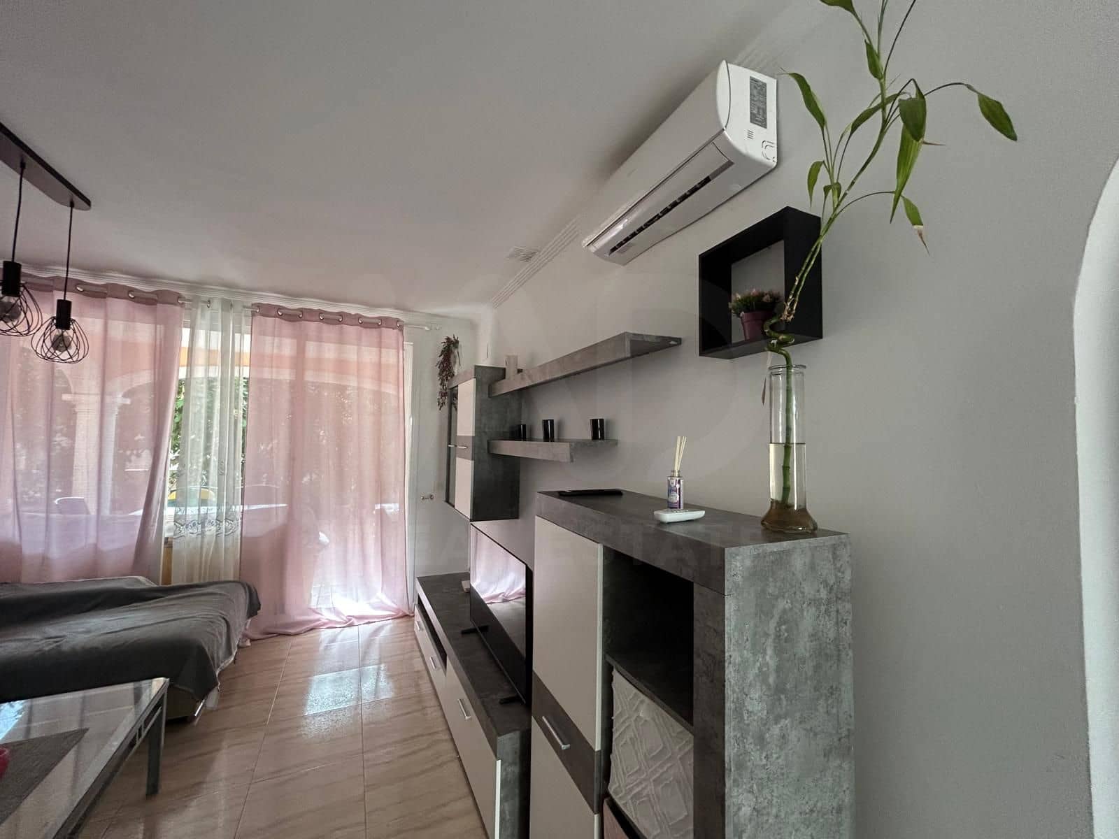 2 Zimmer Haus zu verkaufen in Alicante / Alacant Stadt mit Pool Garage - 285.000 € (Ref: 9988810)