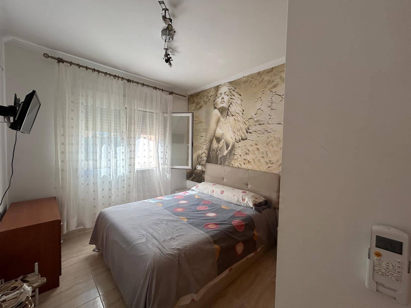 2 Zimmer Haus zu verkaufen in Alicante / Alacant Stadt mit Pool Garage - 285.000 € (Ref: 9988810)