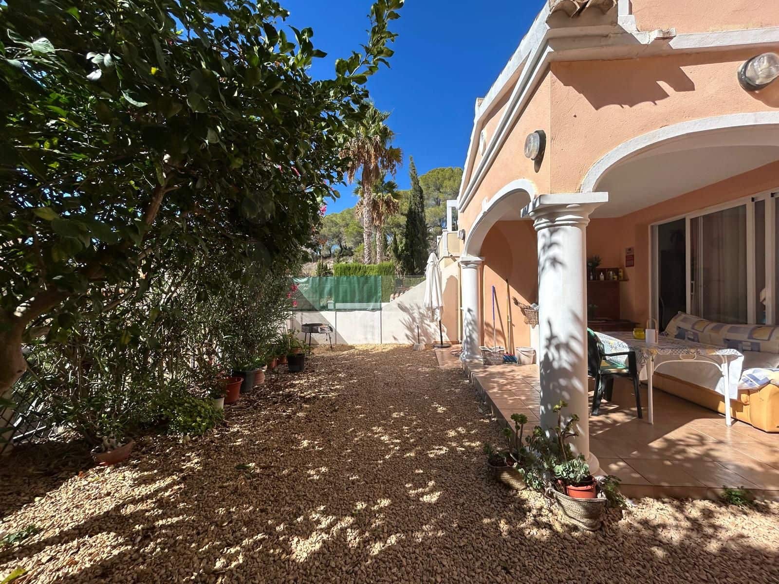 2 Zimmer Haus zu verkaufen in Alicante / Alacant Stadt mit Pool Garage - 285.000 € (Ref: 9988810)