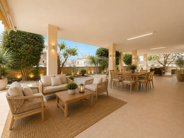 6 bedroom Townhouse for sale in Platja d'Alcúdia, Alcúdia - € 1,470,000 (Ref: 9988812)