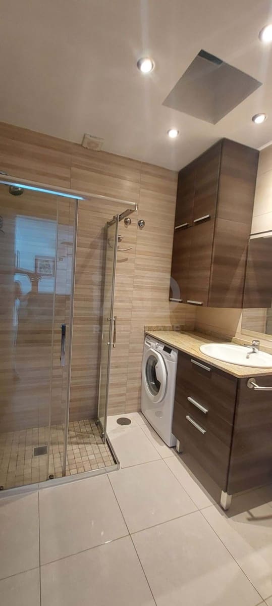 Casa de 3 habitaciones en Alicante / Alacant ciudad en venta - 170.000 € (Ref: 9988813)