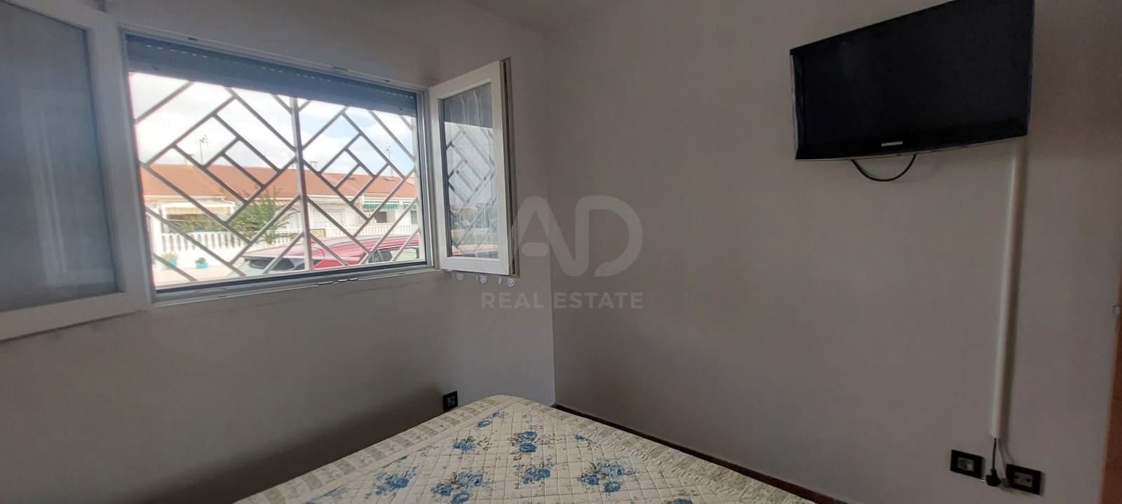 Casa de 3 habitaciones en Alicante / Alacant ciudad en venta - 170.000 € (Ref: 9988813)