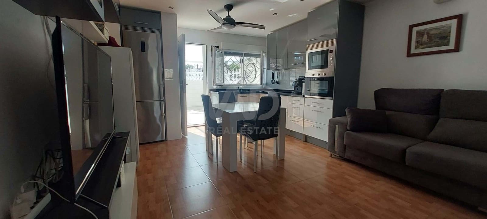 Casa de 3 habitaciones en Alicante / Alacant ciudad en venta - 170.000 € (Ref: 9988813)