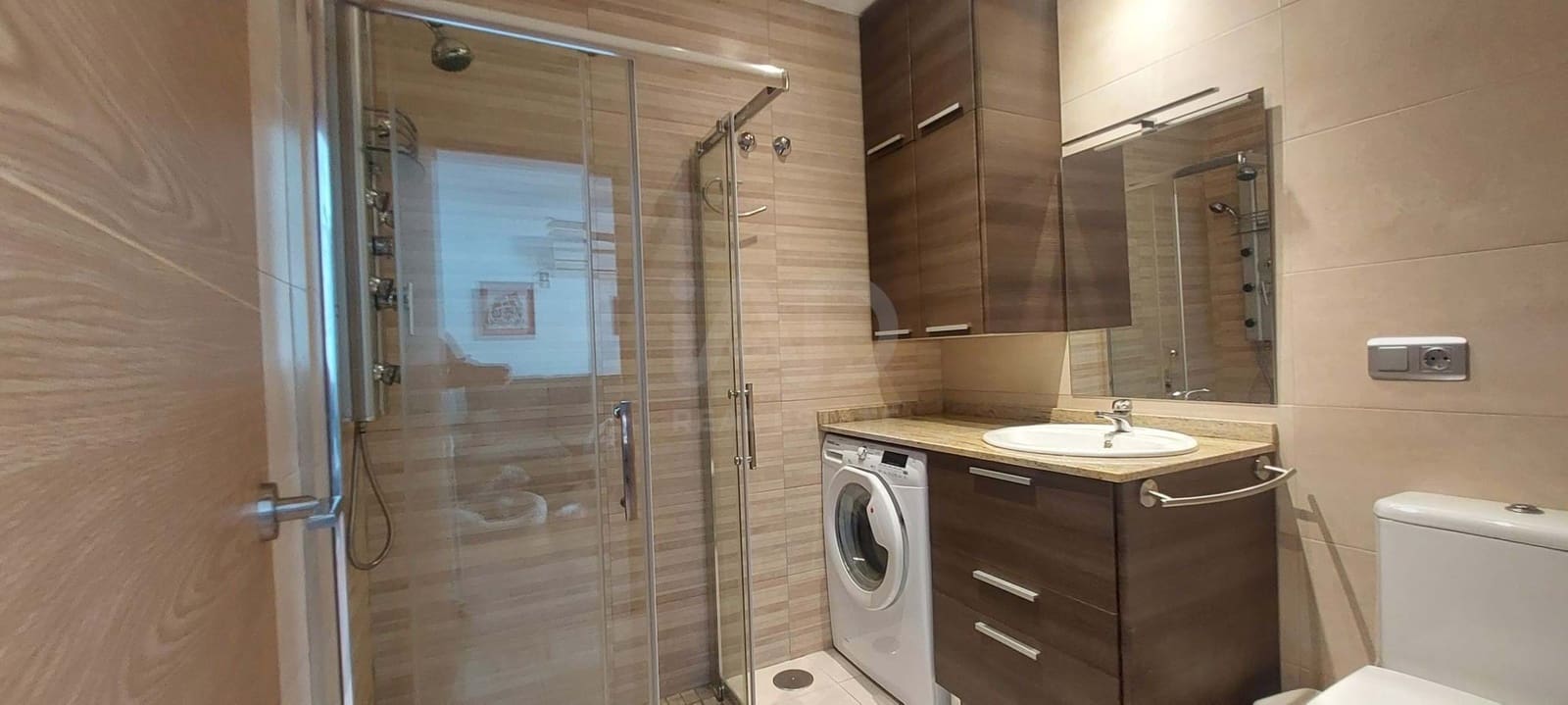 Casa de 3 habitaciones en Alicante / Alacant ciudad en venta - 170.000 € (Ref: 9988813)