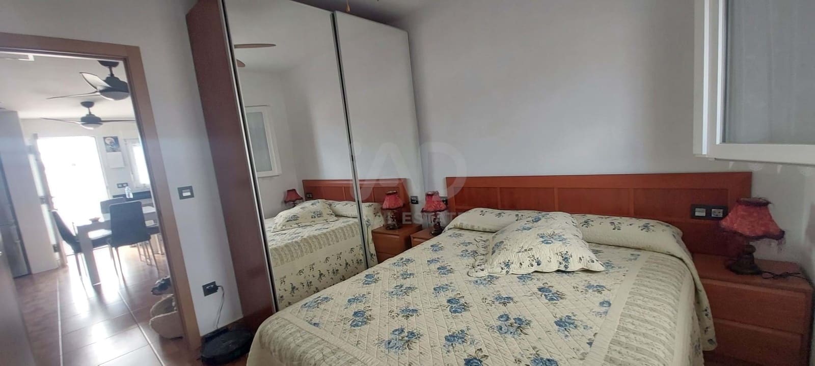 Casa de 3 habitaciones en Alicante / Alacant ciudad en venta - 170.000 € (Ref: 9988813)