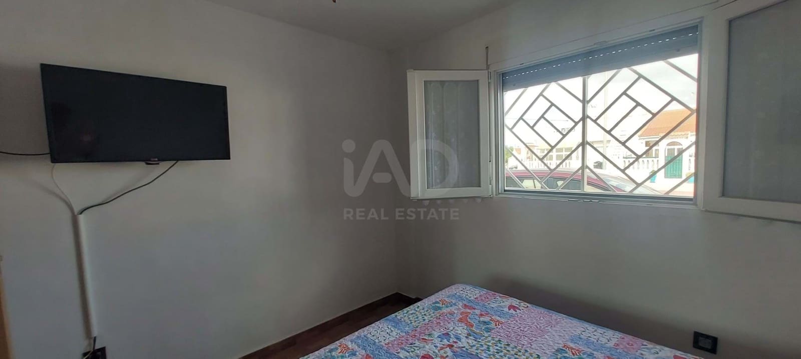 Casa de 3 habitaciones en Alicante / Alacant ciudad en venta - 170.000 € (Ref: 9988813)